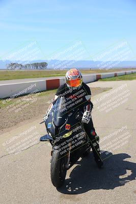 media/Mar-22-2025-TrackDaz (Sat) [[0456df0c41]]/Group B/Grid and Front straight/